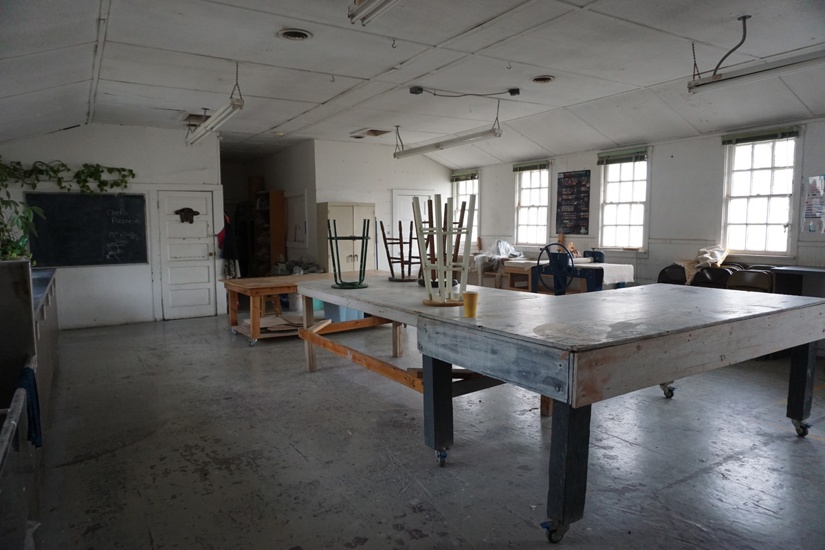 interior building F